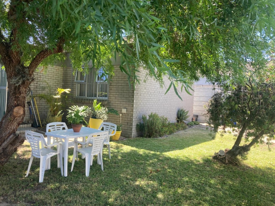 2 Bedroom Property for Sale in Bonnie Brae Western Cape